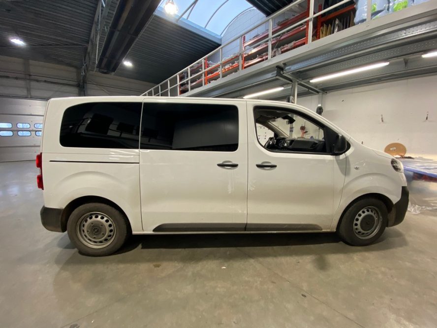 Opel Vivaro glasslook na